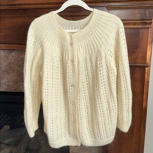 Ivory cream off-white vintage cardigan sweater beautiful details cottagecore L